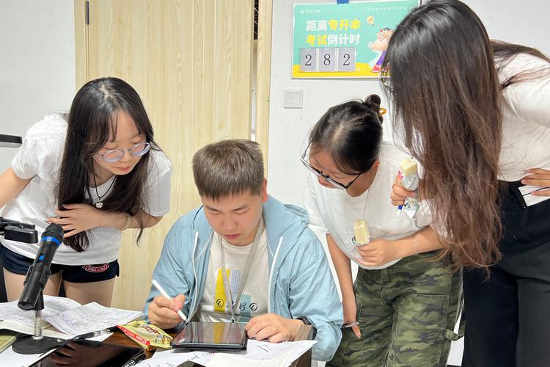 王白白科技
